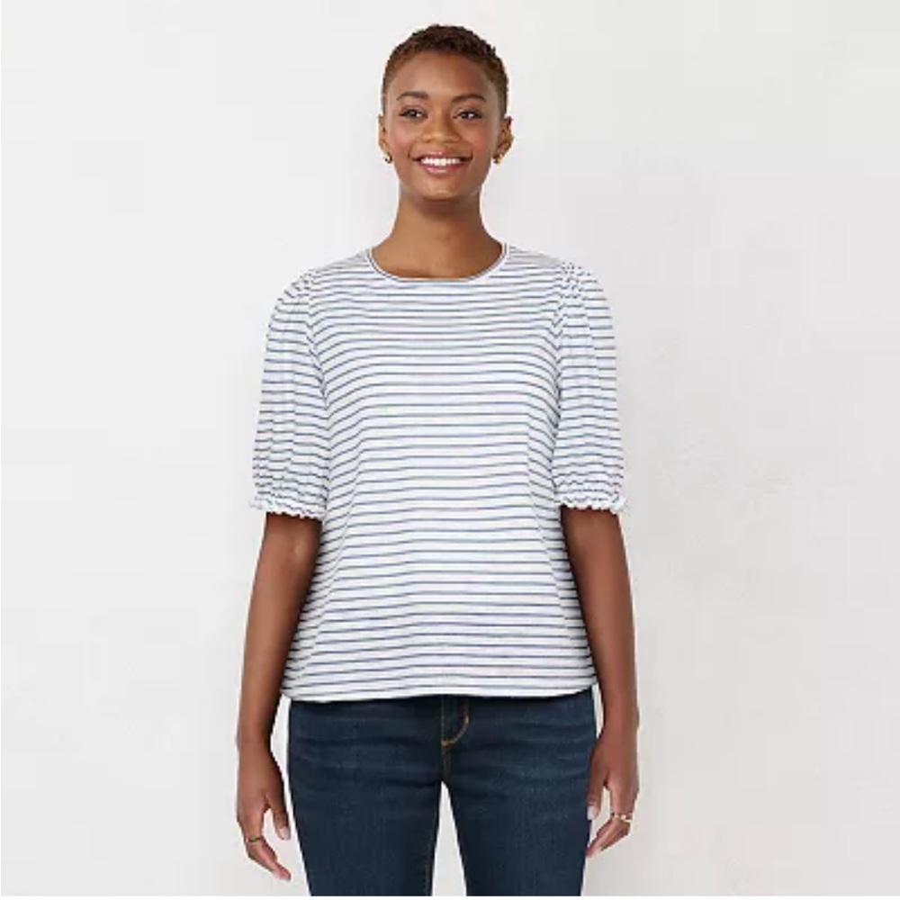 NWT Women's LC Lauren Conrad Crewneck Puff Sleeve Tee